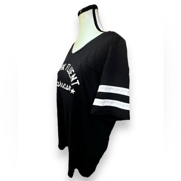 Women’s torrid 1 Black Graphic Football Tee I Speak Fluent Sarcasm - Picture 3 of 9